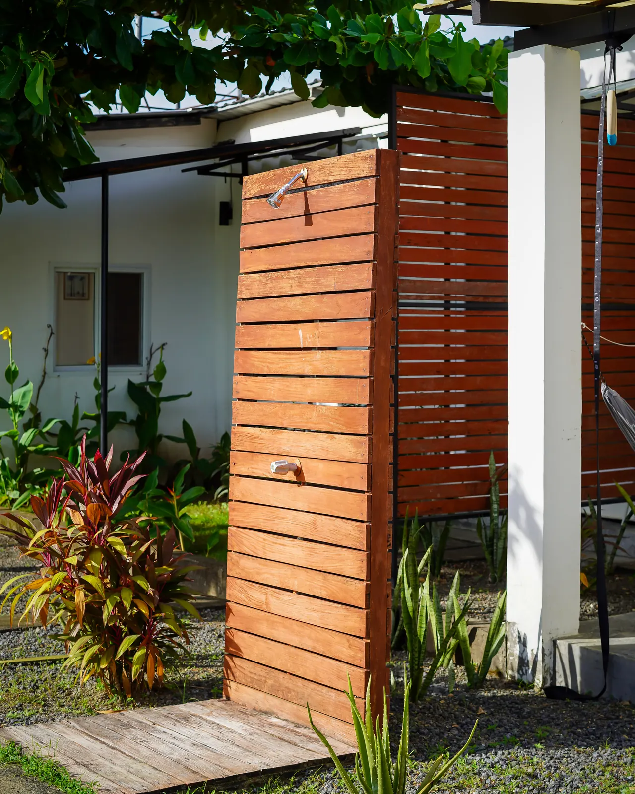 Ducha exterior en Popoyo